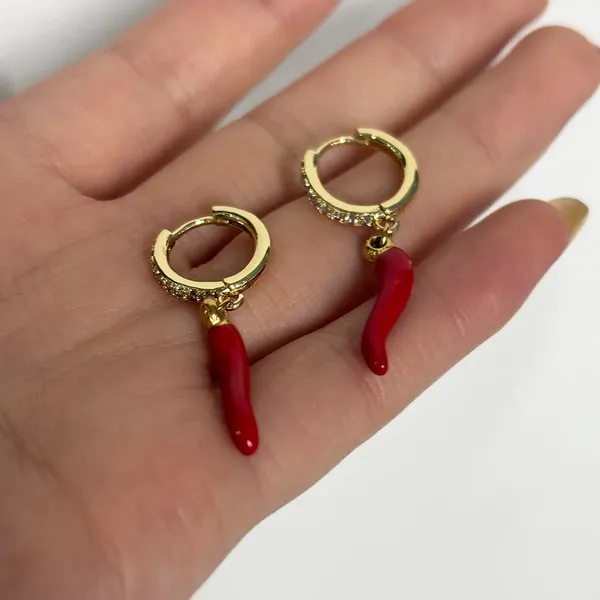 Gold_Mirchi_Earrings_For_Women